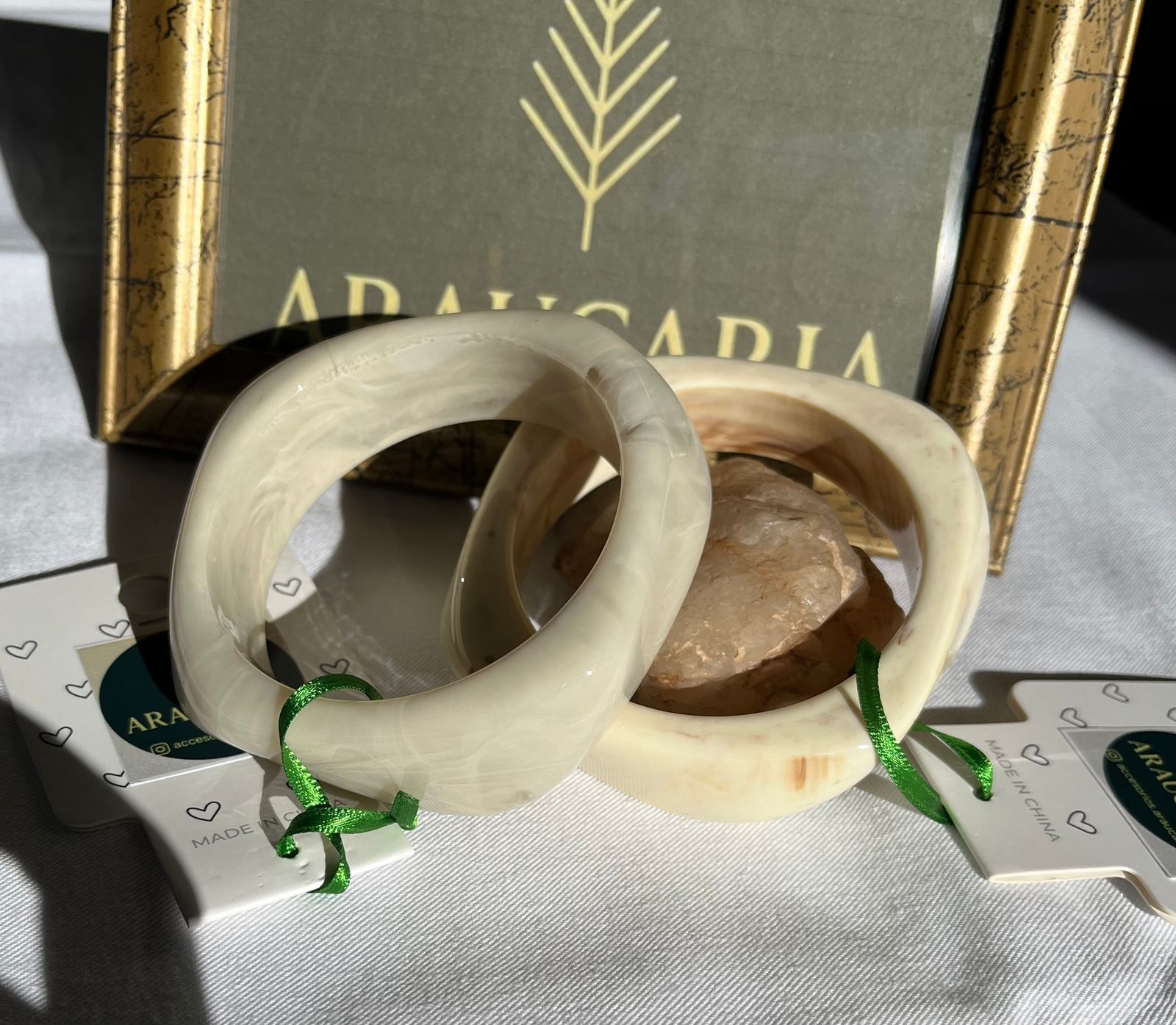 Pulseras Julietas en acrilico